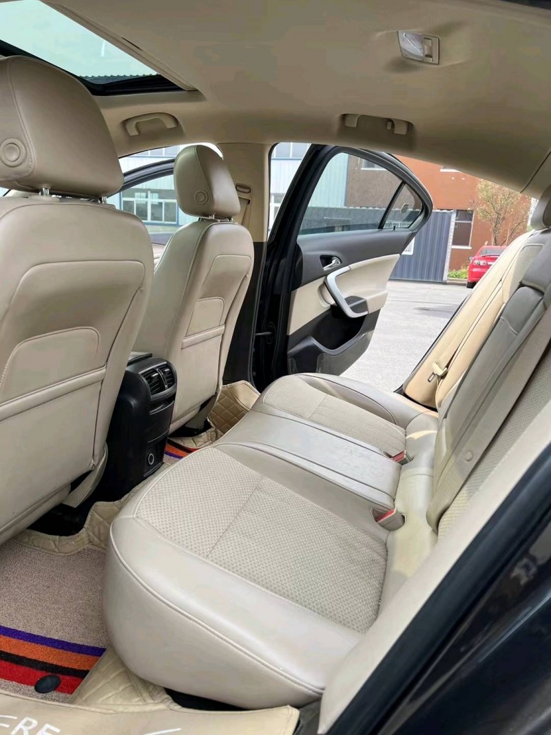 沈阳13年别克君威6