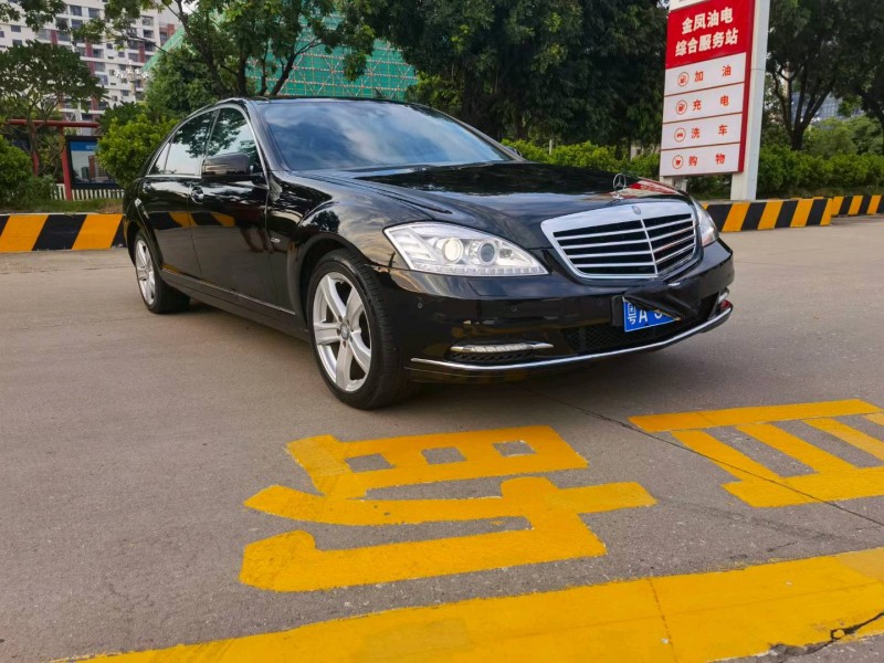 广州12年奔驰S7