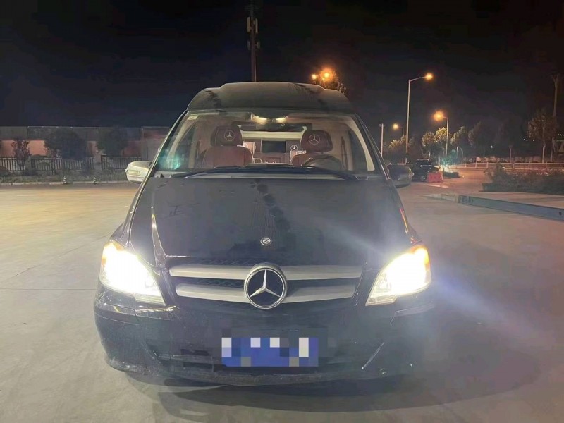 枣庄15年奔驰威霆1