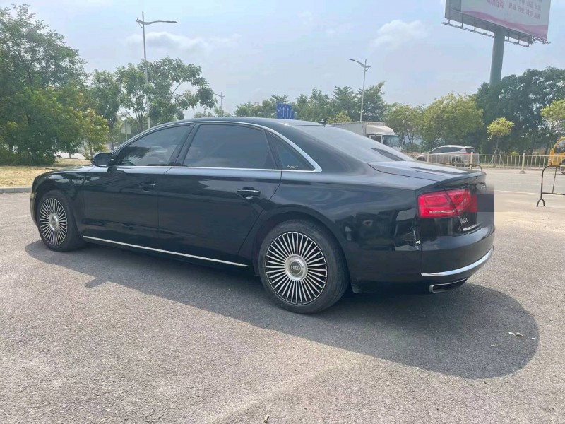 廣州14年奧迪A8L8