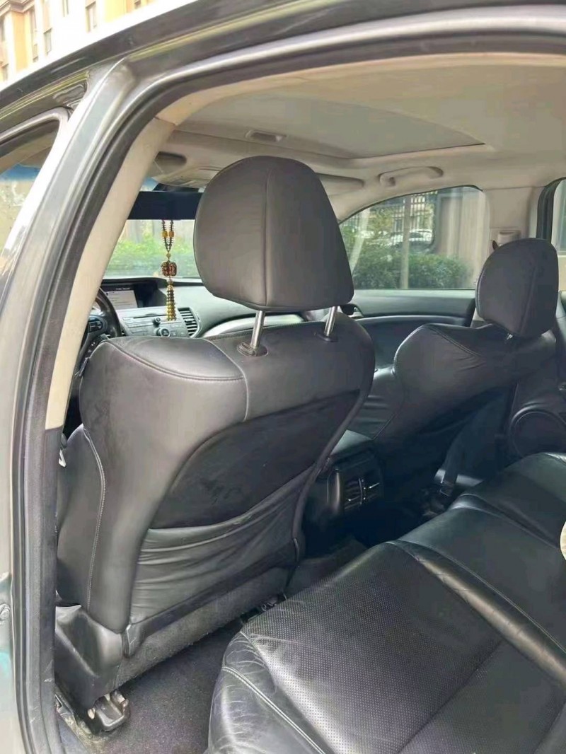 青岛10年本田思铂睿5