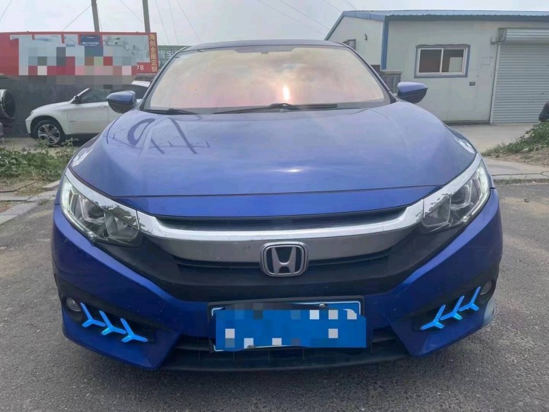 青岛19年本田思域1