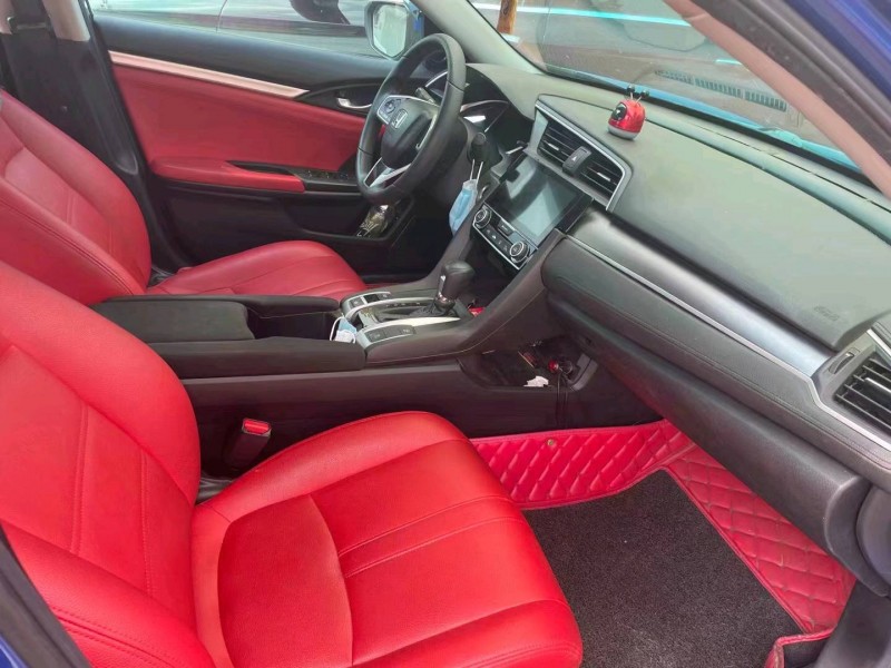 青岛19年本田思域4