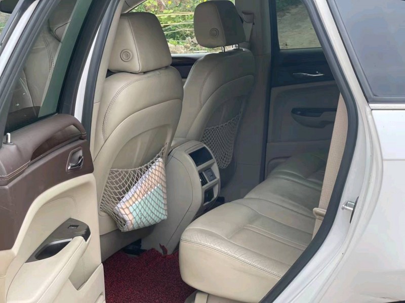 北京12年凯迪拉克SRX6