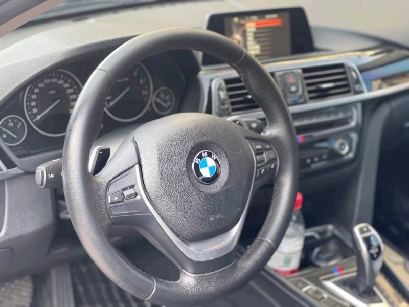 北京16年宝马3系7