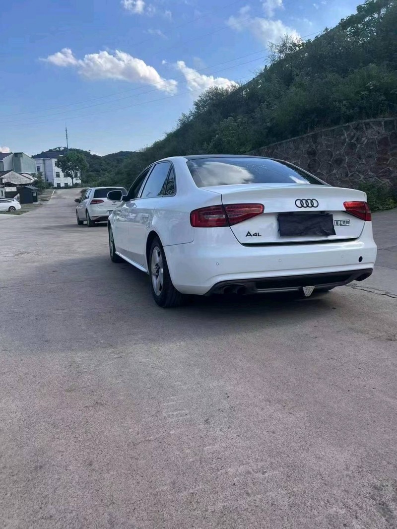 北京13年奧迪A4L4