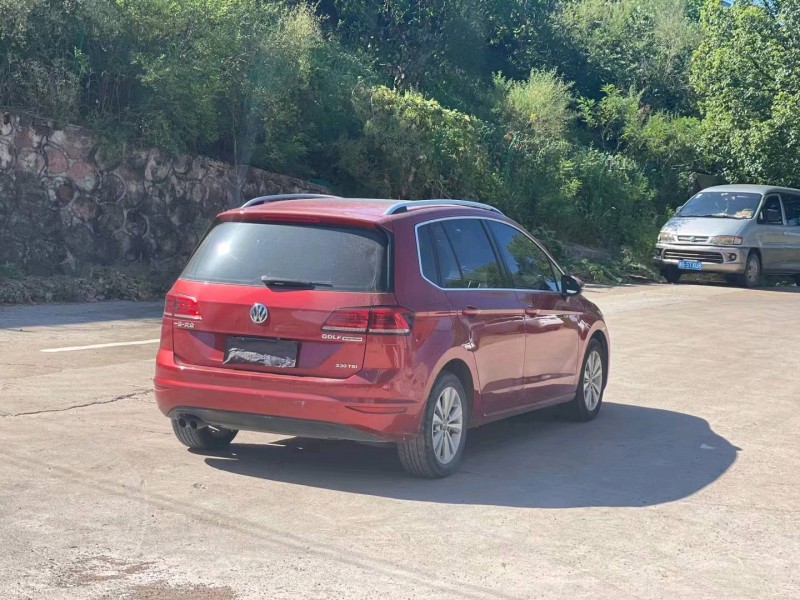 北京16年大众高尔夫·嘉旅9