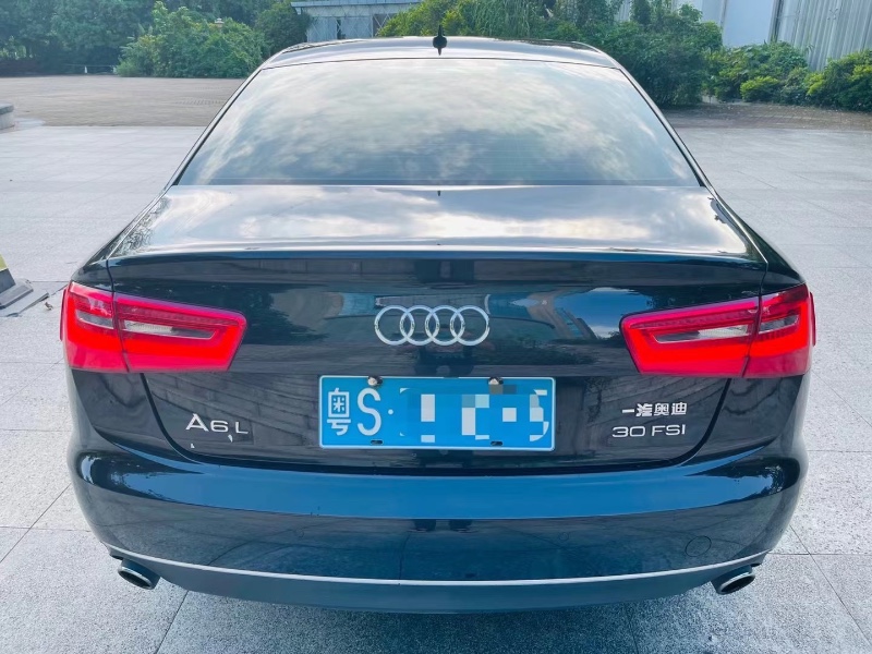 深圳15年奧迪A6L8