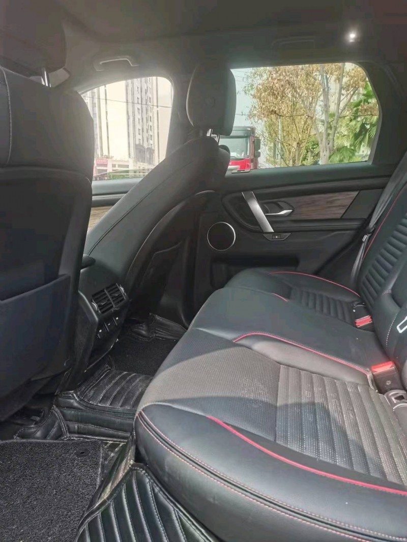 重庆20年路虎发现3