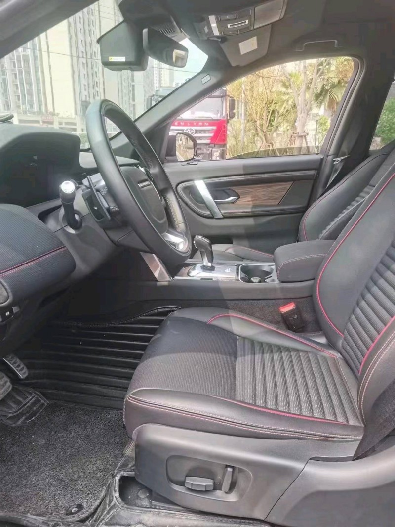 重庆20年路虎发现4