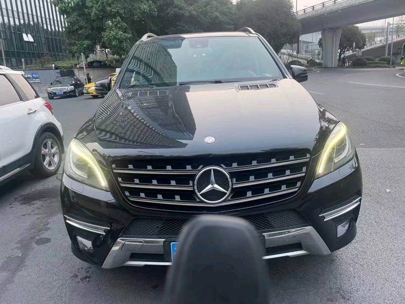 重庆12年奔驰ML9