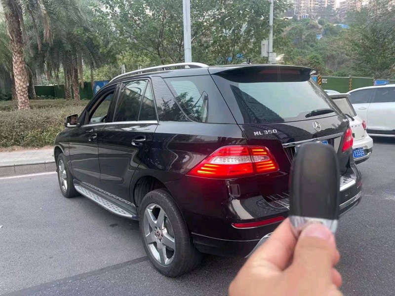 重庆12年奔驰ML6