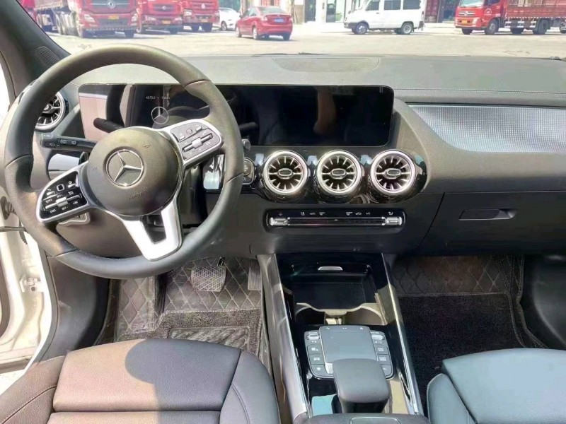 重庆21年奔驰GLA6