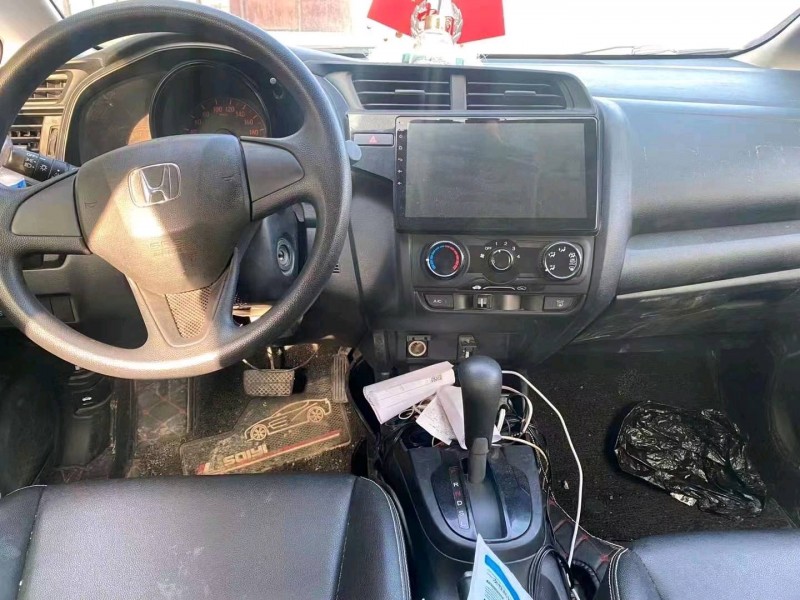 枣庄19年本田飞度2