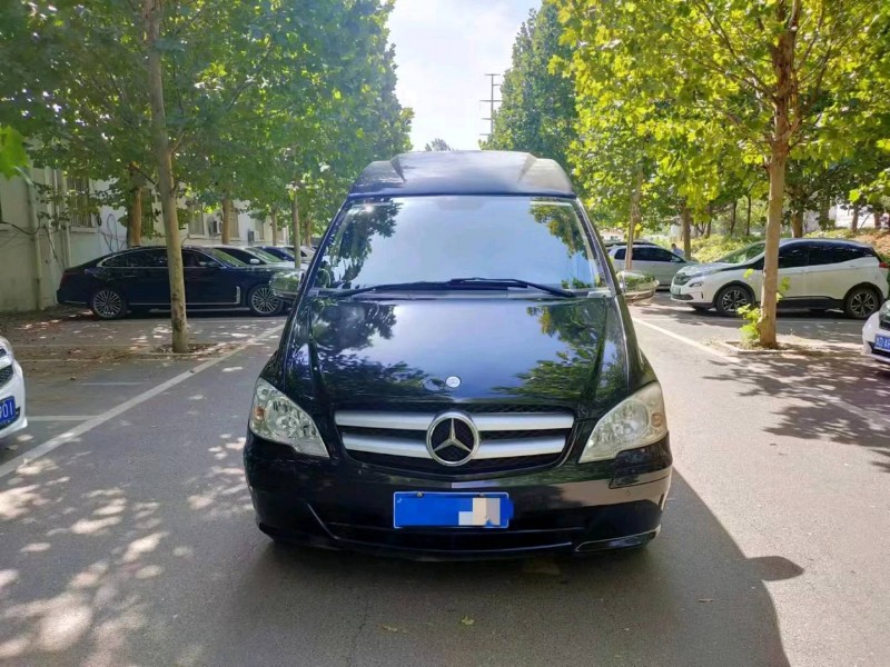 东营15年奔驰威霆9