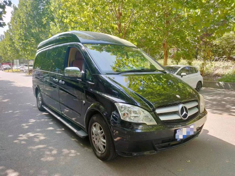 东营15年奔驰威霆7