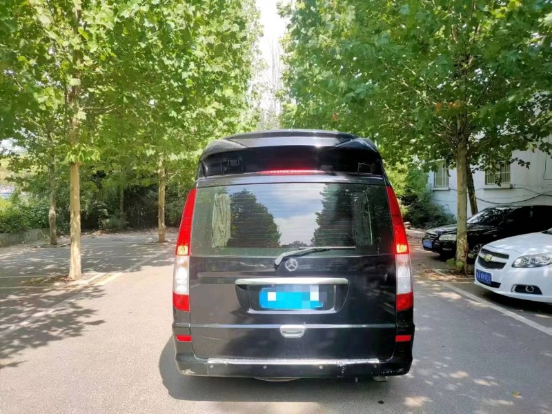 东营15年奔驰威霆4