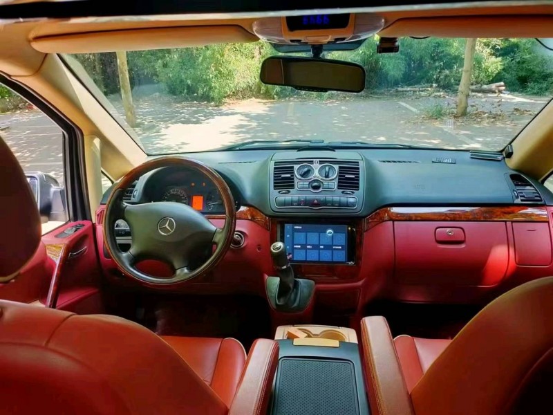 东营15年奔驰威霆1