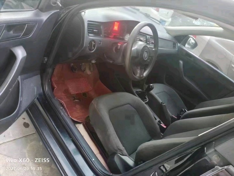 北京14年大众桑塔纳3