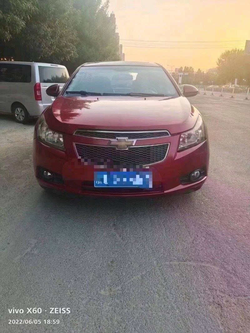 北京14年雪佛兰科鲁兹1