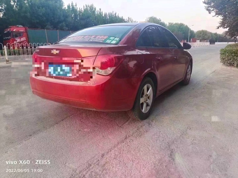 北京14年雪佛兰科鲁兹5