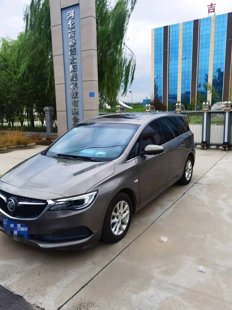 保定18年别克GL62