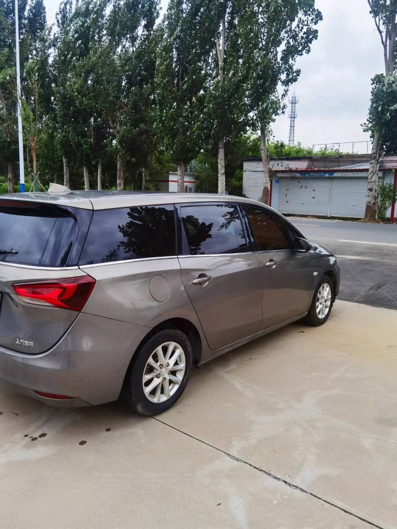 保定18年别克GL66