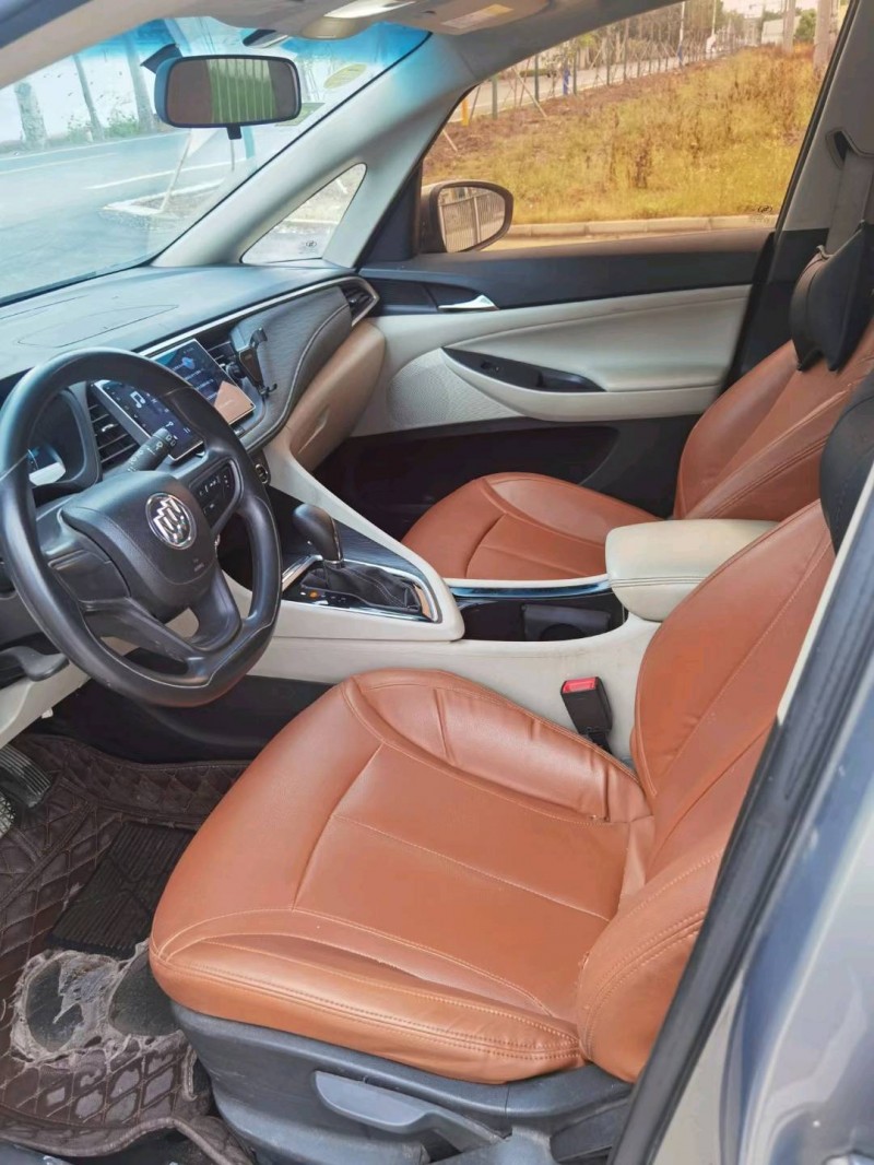 保定18年别克GL67