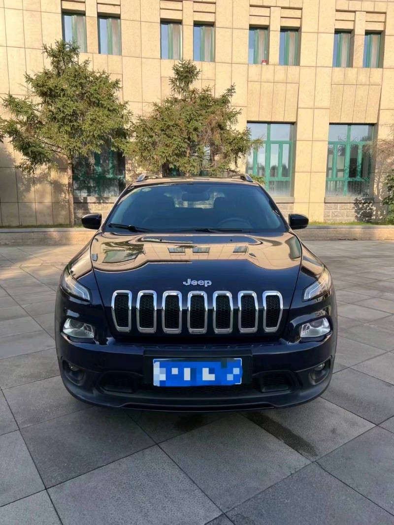 北京16年Jeep自由光1