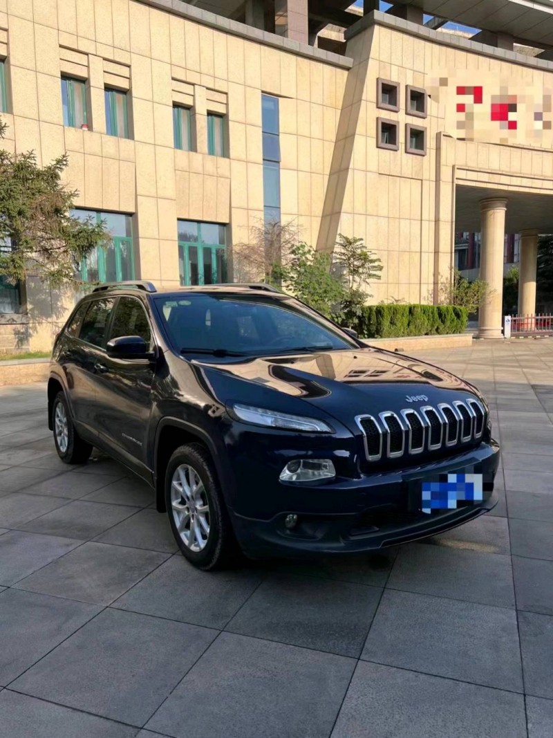 北京16年Jeep自由光2