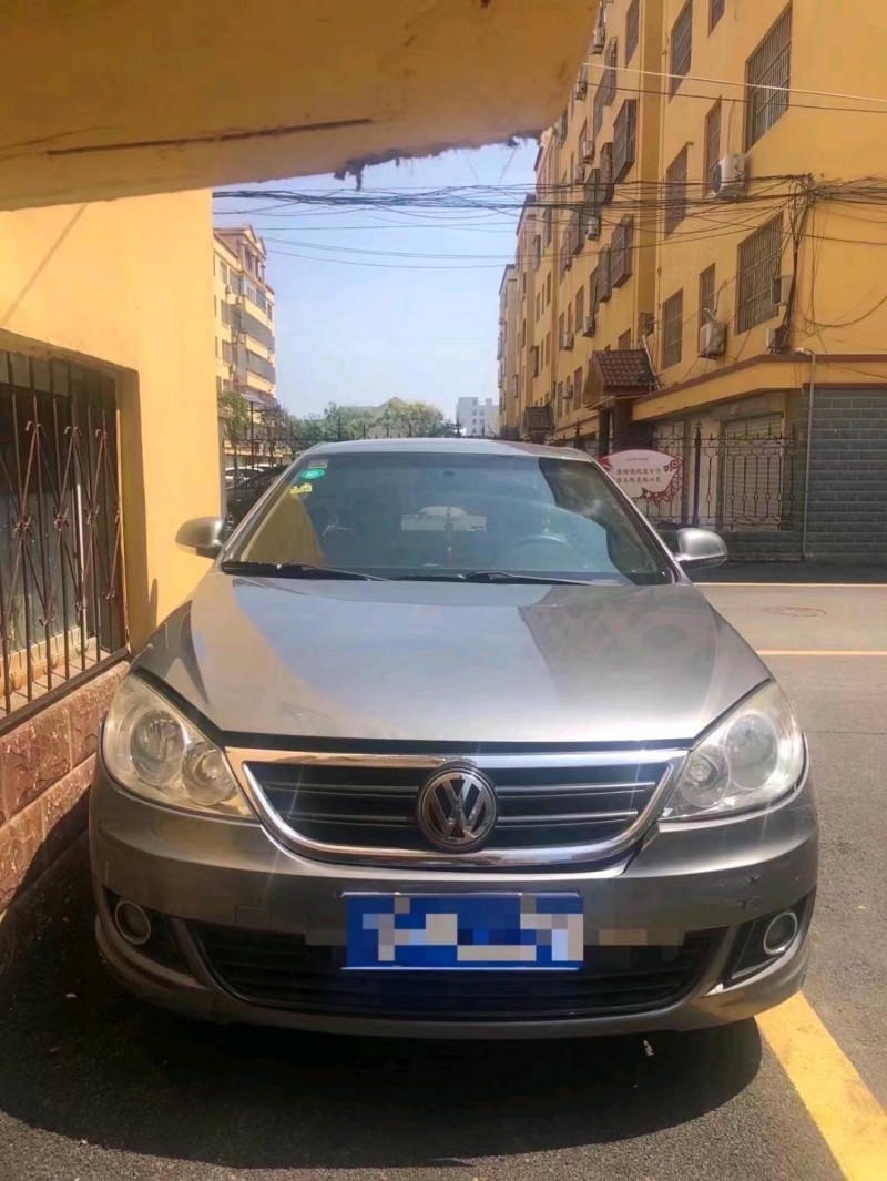 北京13年大众朗逸1