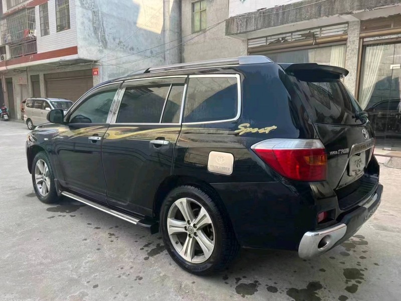 北京12年丰田汉兰达5