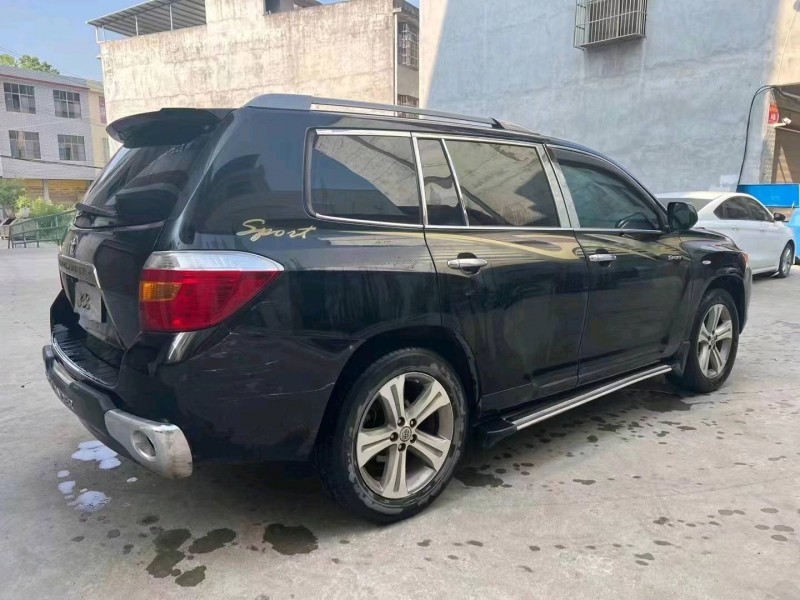 北京12年丰田汉兰达7