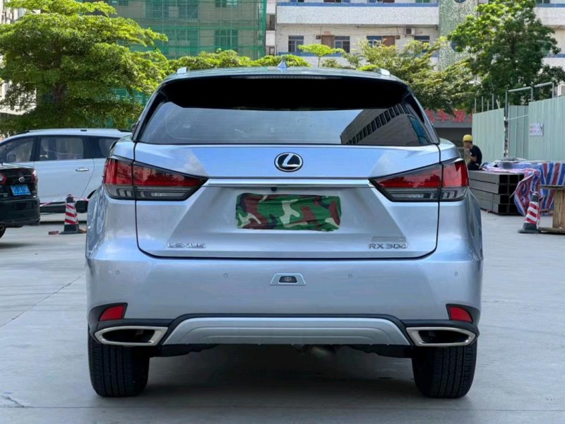 东莞22年雷克萨斯RX9