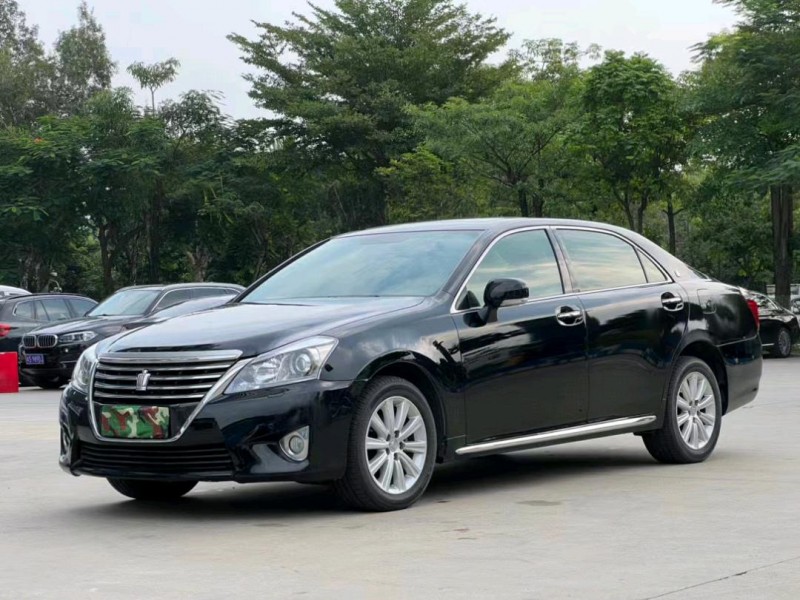 东莞13年丰田皇冠3