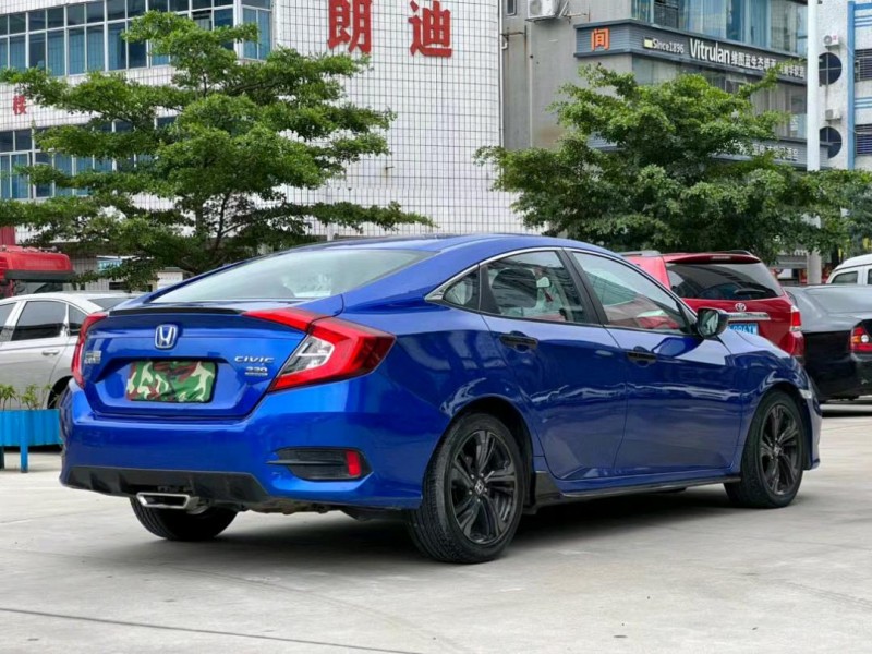 东莞19年本田思域8