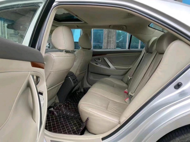 东莞13年丰田凯美瑞6