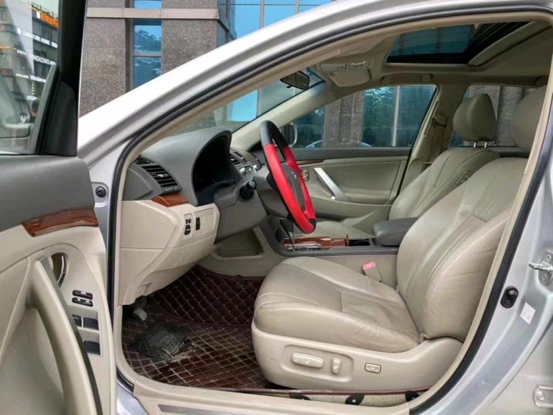 东莞13年丰田凯美瑞7