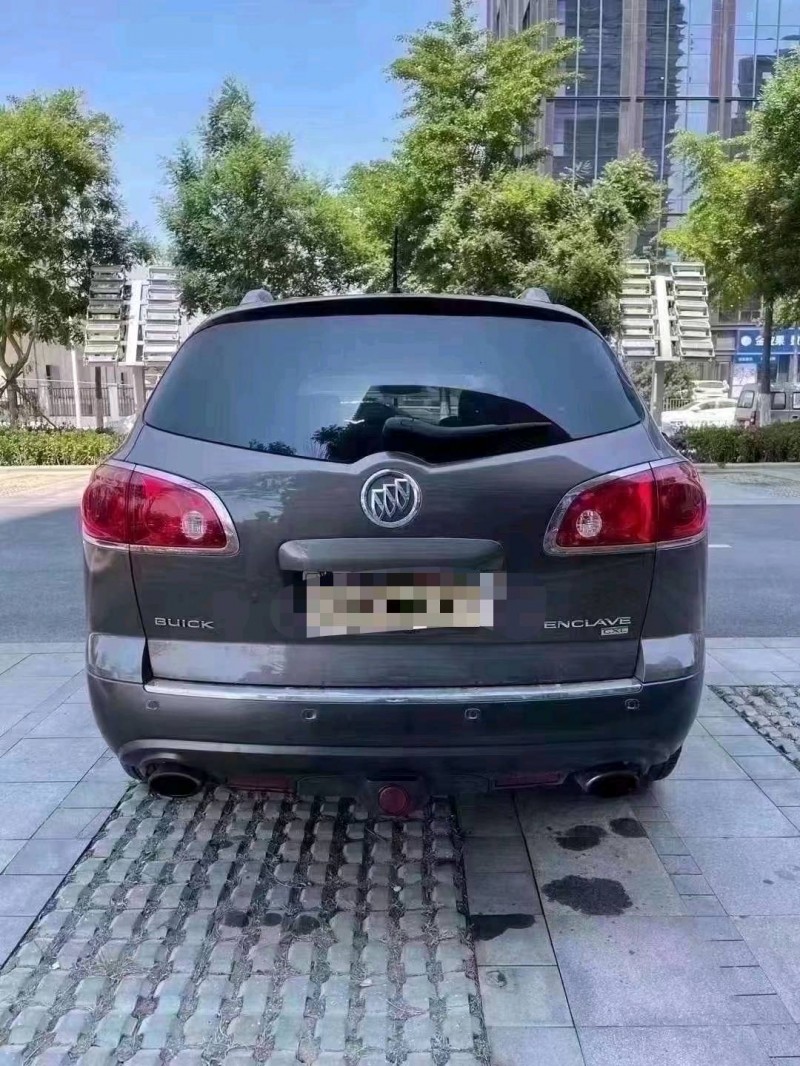 青岛09年别克昂科雷9