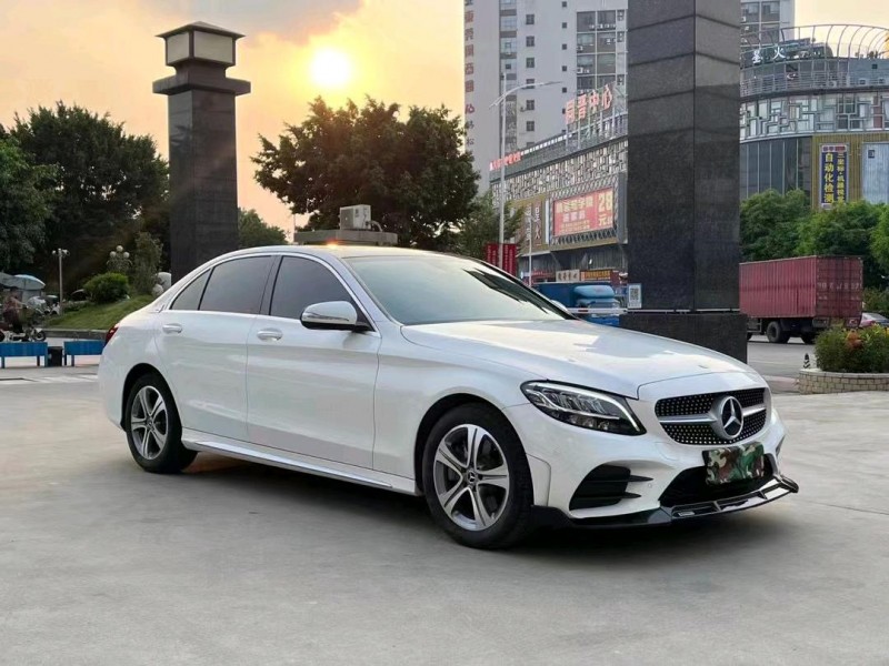 东莞19年奔驰C2