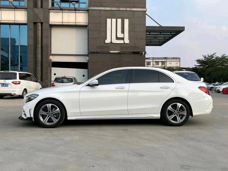 东莞19年奔驰C4