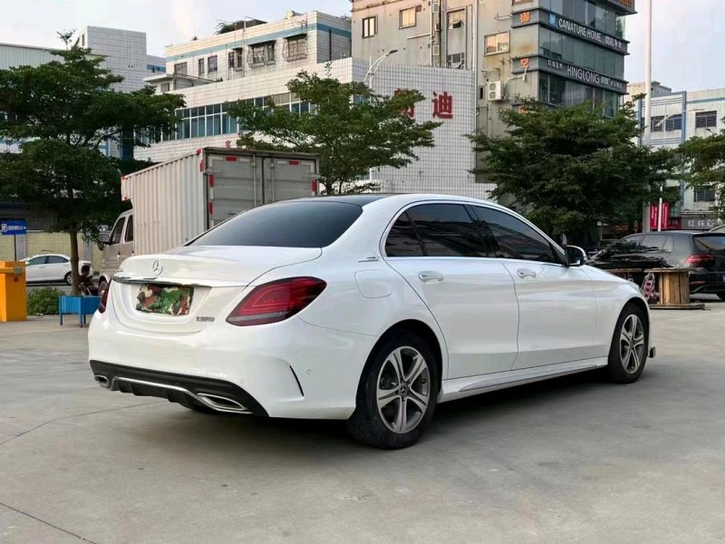 东莞19年奔驰C8
