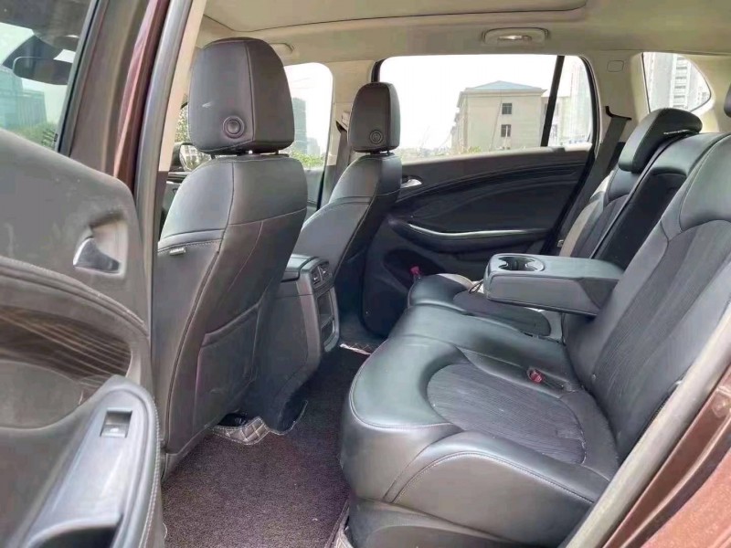 青岛17年别克昂科威5