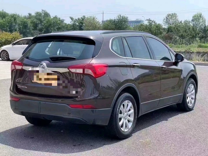 青岛17年别克昂科威8