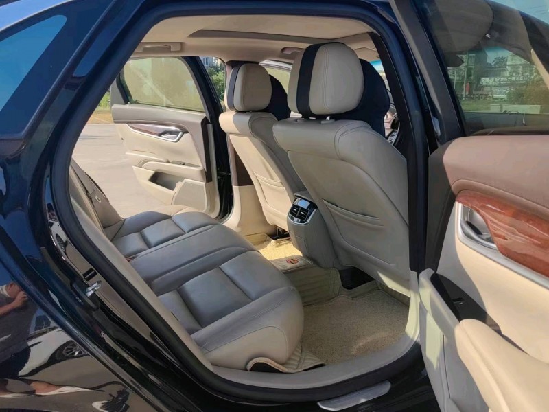 北京16年凯迪拉克XTS4