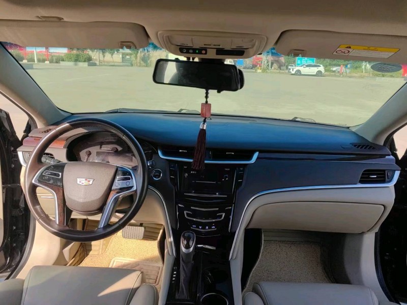 北京16年凯迪拉克XTS2