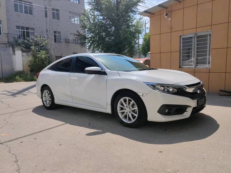 北京18年本田思域8