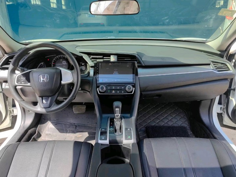 北京18年本田思域2