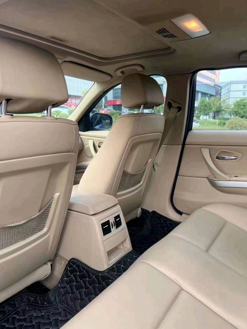 北京11年宝马3系4