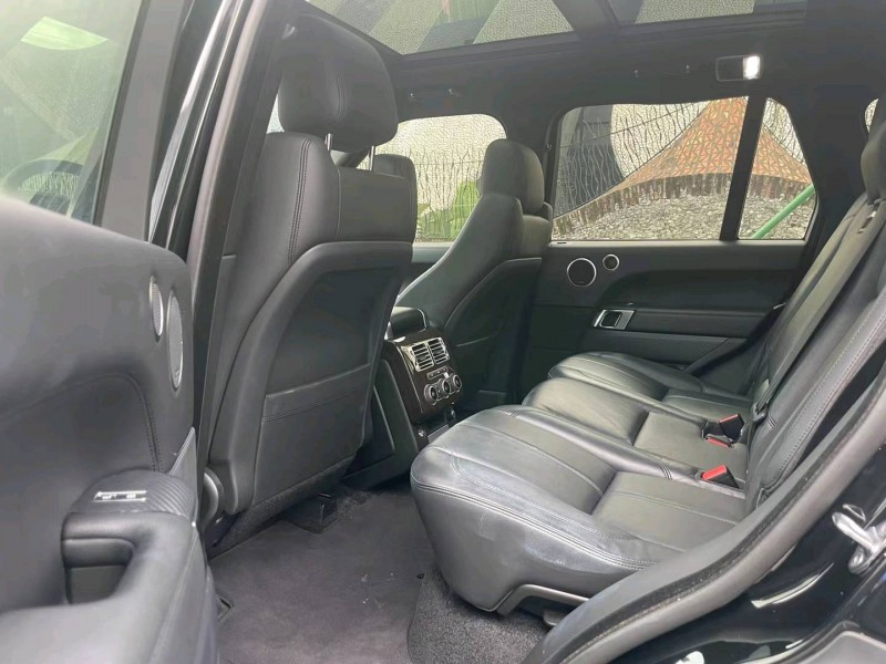 广州18年路虎揽胜行政4